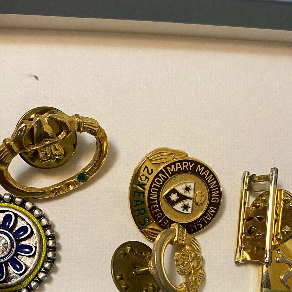 Vintage two  Irish ☘️   And two Enamel Pins Collection